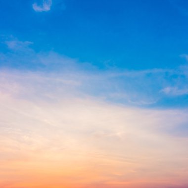 Gökyüzünde güzel gün batımı