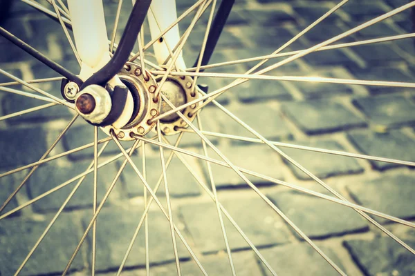 Roda de bicicleta de metal — Fotografia de Stock