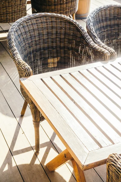 Empty table and chairs in restaurant — Stock Photo, Image