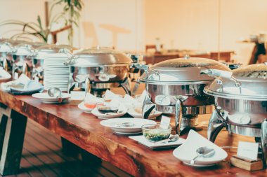 Otel restoranında açık büfe