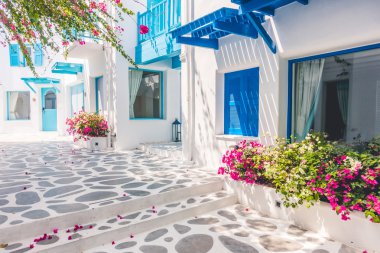 Santorini ve Yunanistan tarzı ile güzel mimari