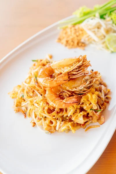 Pad thai noodles — Stock Photo, Image