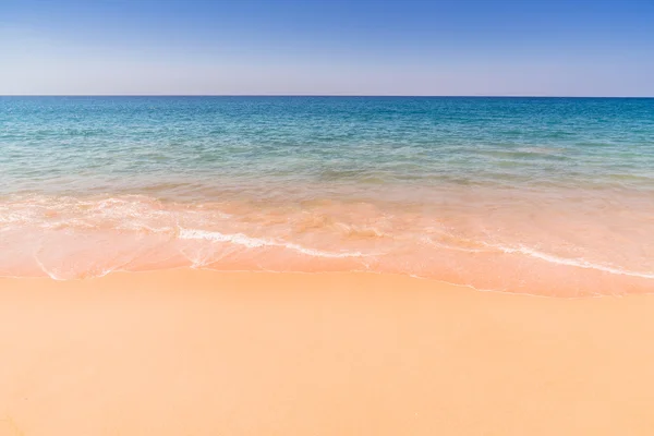 美しいビーチと海 — ストック写真