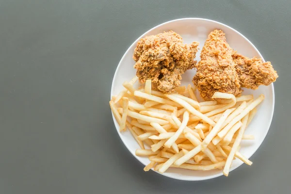 French fries and Fried chicken — Stock Photo, Image