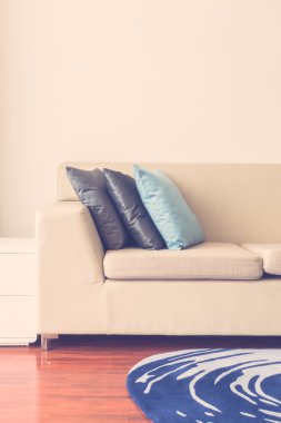 Güzel lüks yastıklar Divan