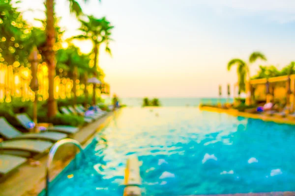 Blur Beautiful luxury swimming pool — Stock Photo, Image