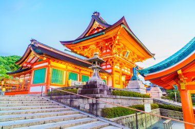 Güzel mimari Tori kapısı