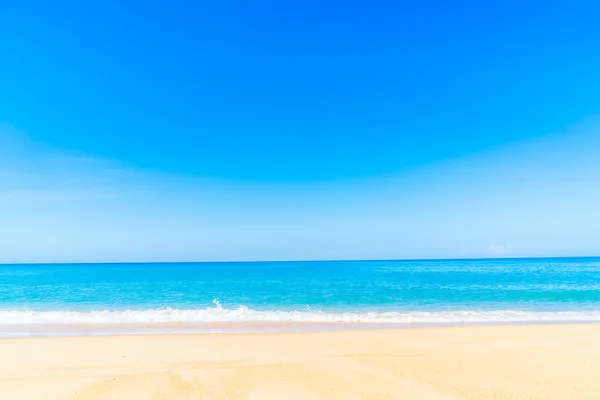 Krásná pláž a moře — Stock fotografie