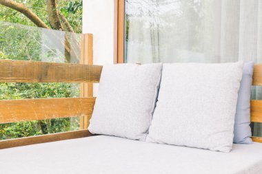 Kanepe dekorasyon yastık