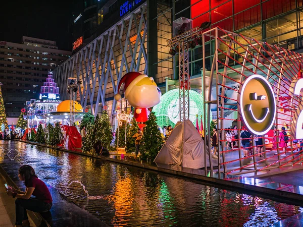バンコク 2018年12月13日 バンコクシティセントラルワールドデパート前広場でのクリスマスフェスティバル — ストック写真