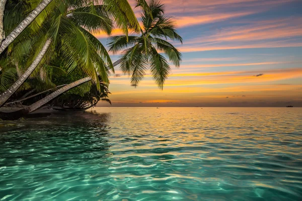Atardecer paraíso isla — Foto de Stock