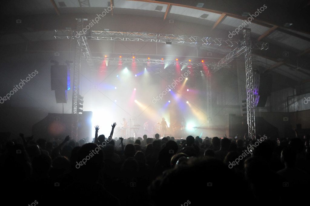Фестивальная Музыка 2014 Года Стоковое Фото ©EmilioCordon 53389881