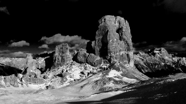 Montain Dolomit B/N — Stockfoto