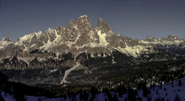 Dağına Dolomit B/N