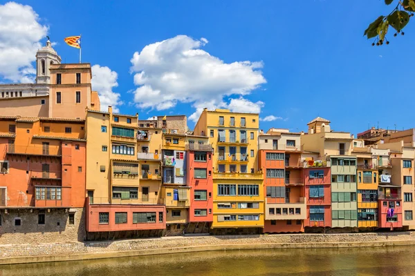 Girona nehirde konut