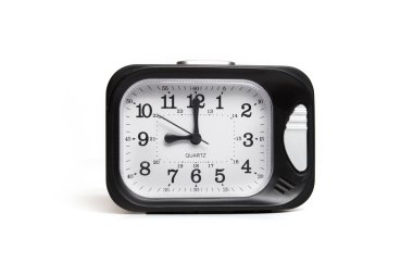 Beyaz bir arka plan üzerinde Kuvars saat