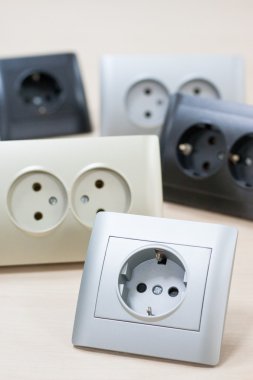 Bazı elektrik prizleri
