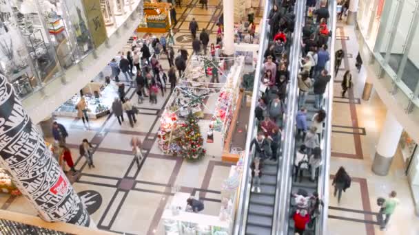 Editorial - Pessoas na farra de compras christmass — Vídeo de Stock
