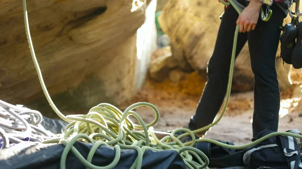 Climbing at the Rock Mountain — Stock Photo, Image