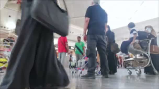 繁忙的国际机场 — 图库视频影像