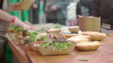 Hamburger yapımı