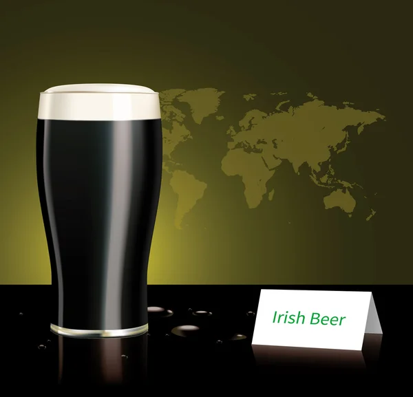 Verre de bière irlandaise et carte — Image vectorielle