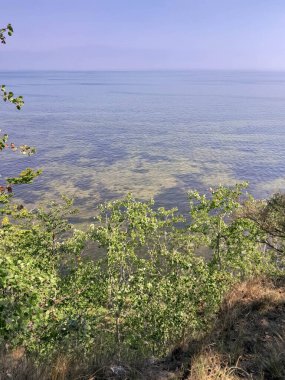 Baltık Denizi 'nin Pucka Körfezi' nin çarpıcı manzarası. Gökyüzünde boşluk kopyala.