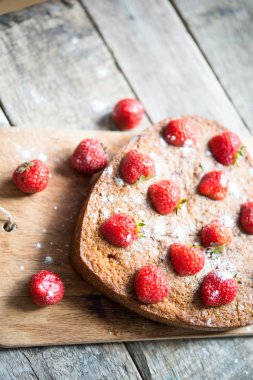 Çilekli pasta yakın çekim