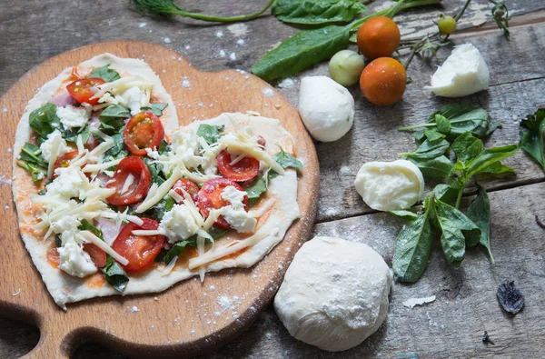 Tasty Pizza Heart Background Close — Stock Photo, Image