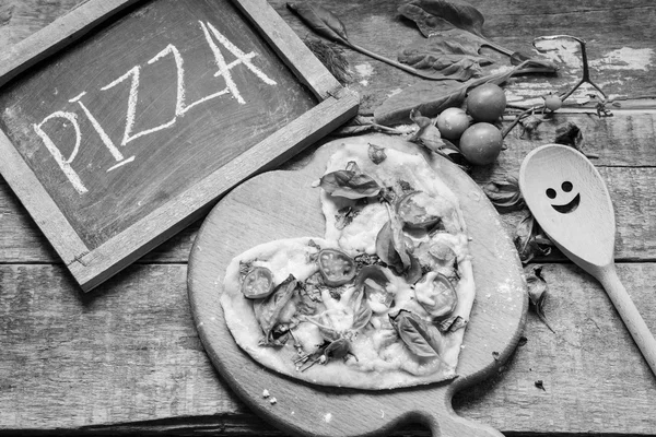 Smaczne Pizza Serca Tle Bliska — Zdjęcie stockowe