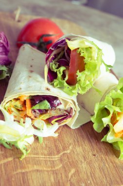 Arka plan, sebzeli vegan rulo yakın çekim