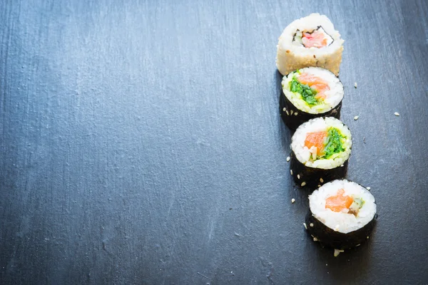 Sushi Sabroso Plato Sobre Fondo Acercan — Foto de Stock