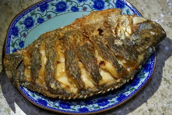 Een Stuk Van Gebakken Tilapia Close Home Cooking — Stockfoto