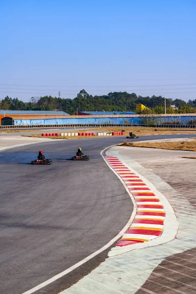 Kart Racing Sulla Pista Professionale — Foto Stock