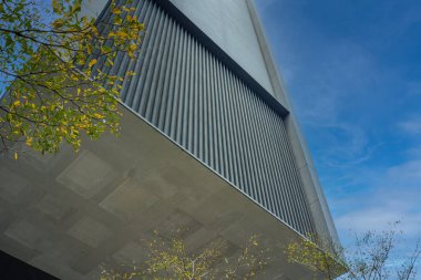 Modern bina ofis binasının yakınına.