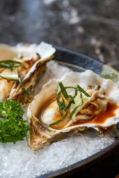 Delicioso Plato Japonés Sashimi Ostras —  Fotos de Stock