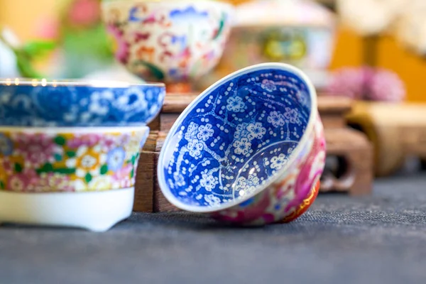 중국식으로 찻주전자 세트를 그렸다 — 스톡 사진