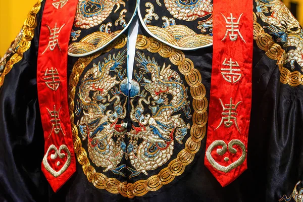 Традиционные Костюмы Оперные Костюмы Кантонской Оперы Китае — стоковое фото