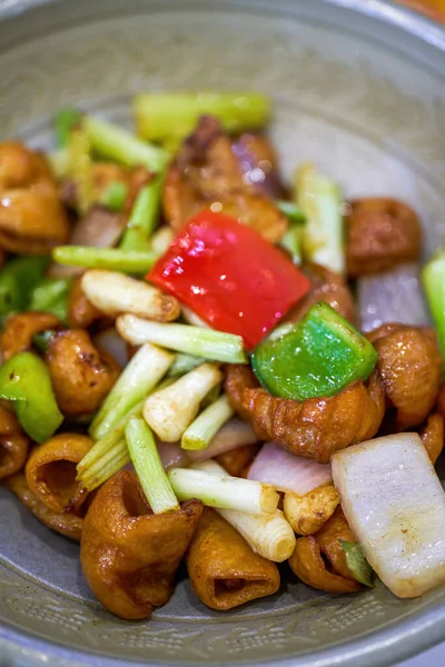 Een Heerlijk Chinees Gerecht Gebakken Varkensdarmen — Stockfoto