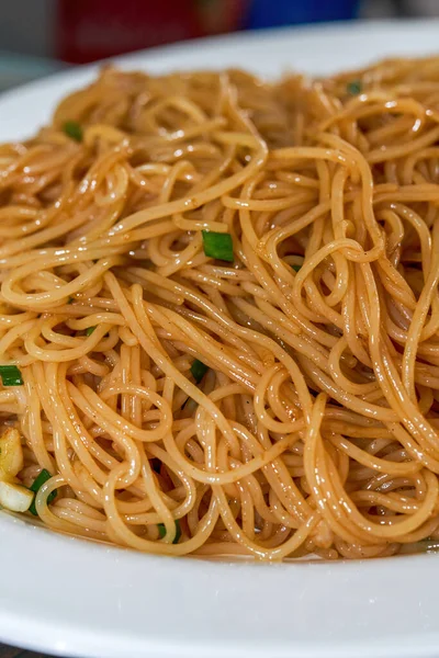 Masakan Cina Yang Lezat Mie Nasi Goreng Bulat — Stok Foto