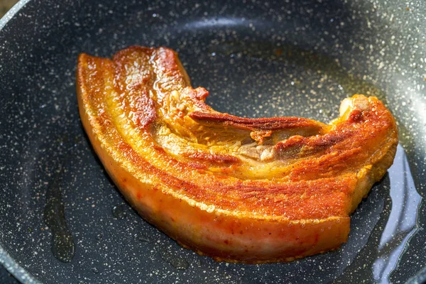 Close Complete Piece Delicious Fried Pork Belly — Stock Photo, Image