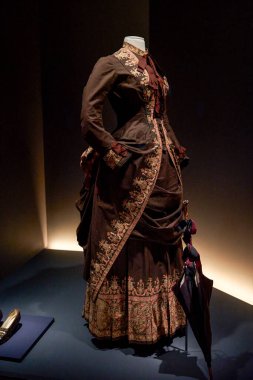 Enfes Batı klasik aristokrat giyim seti