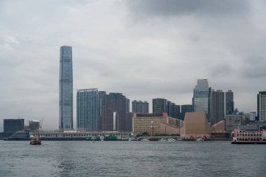 Hong Kong 'un hareketli şehirleri ve gökdelenleri