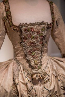 Enfes Batı klasik aristokrat giyim seti