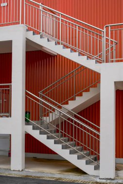 Renkli konteynır demir perade yapı taşları