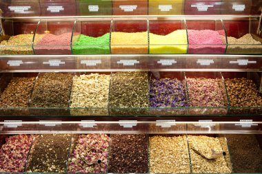 Istanbul, Türkiye Cumhuriyeti'piyasada satılan baharat çeşitli