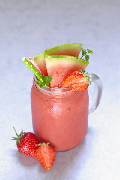 Watermelon and strawberry smoothie in a jar — Stock Photo, Image