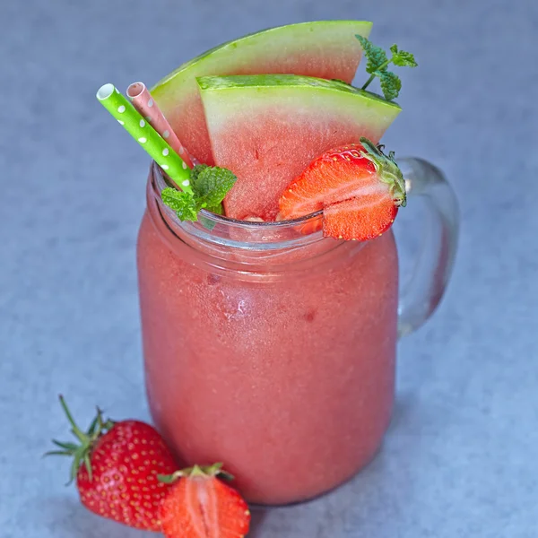 Watermelon and strawberry smoothie in a jar — Stock Photo, Image
