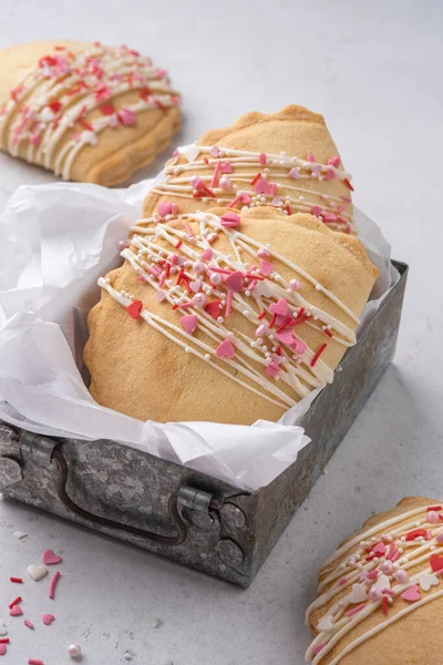 Doces caseiros com queijo cottage. Pastelaria tradicional russa Sochnik. — Fotografia de Stock