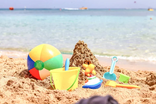 Παιδικά παιχνίδια άμμου παραλία — Φωτογραφία Αρχείου